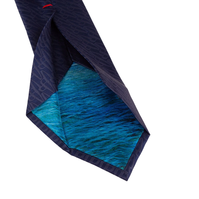 Kravata CROATA Dubrovnik Tematski  Glagoljica Tamno plava  Svila 100%  