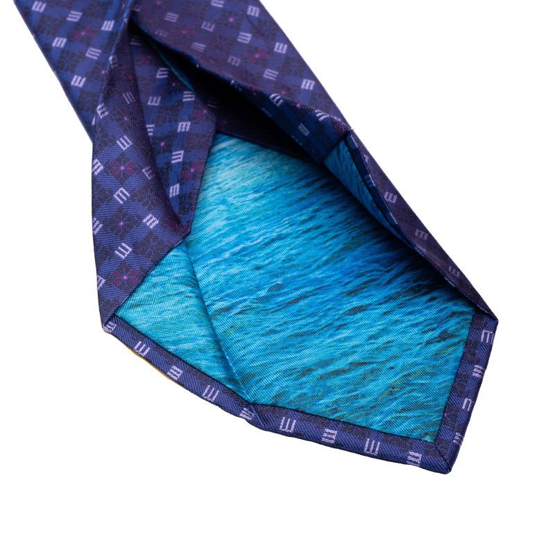 Kravata CROATA Dubrovnik Tematski  Glagoljica Ljubičasta  Svila 100%  